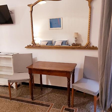 Central Chic Apartment Janov Exteriér fotografie