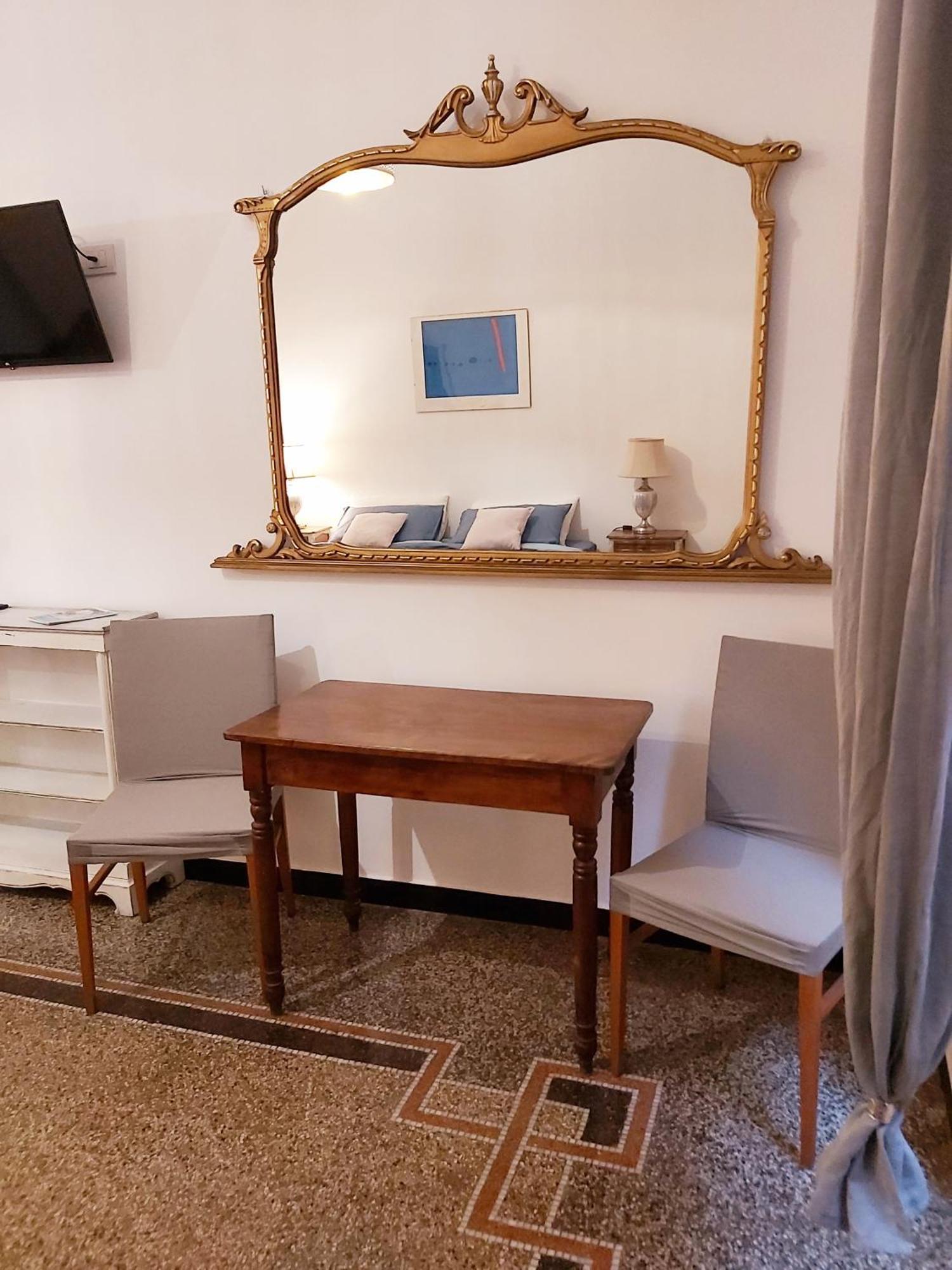 Central Chic Apartment Janov Exteriér fotografie