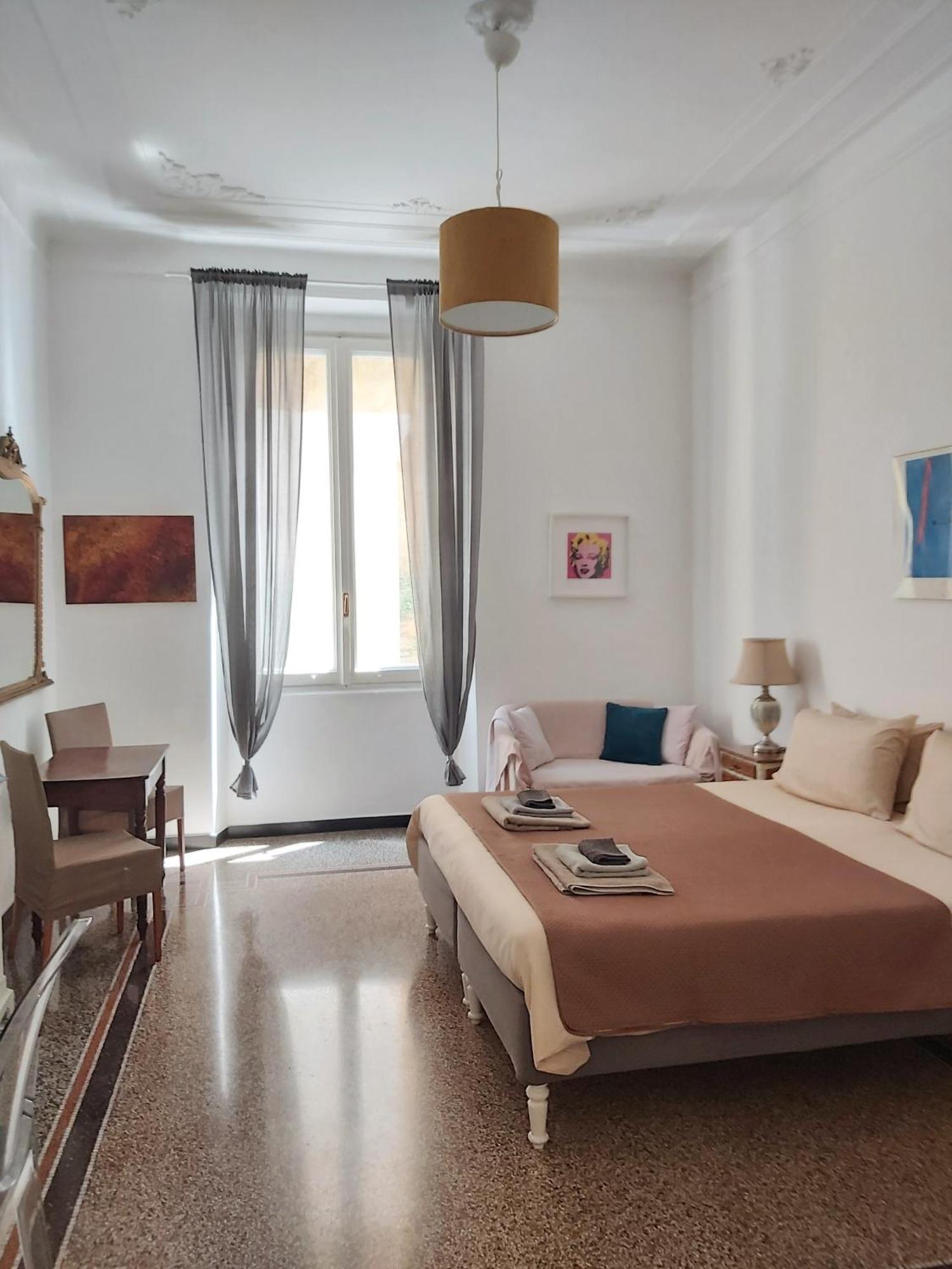 Central Chic Apartment Janov Exteriér fotografie